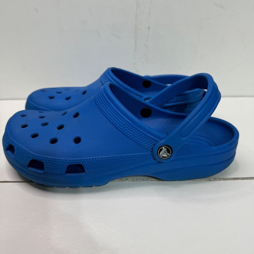 Crocs Unisex Classic Clog Sandals M10/W12 Blue